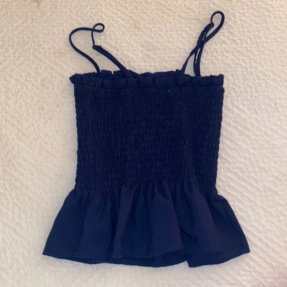 Cute Top! - Picture 2 of 2
